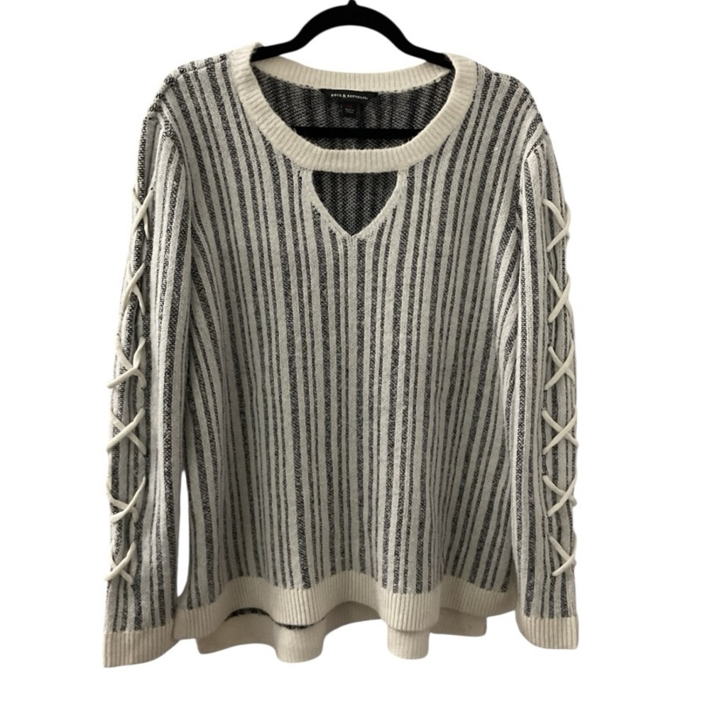 Rock & Republic Black and White Striped Sweater P:23-27” L:27”